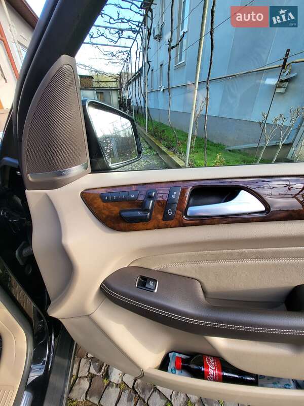 Внедорожник / Кроссовер Mercedes-Benz M-Class 2013 в Мукачево
