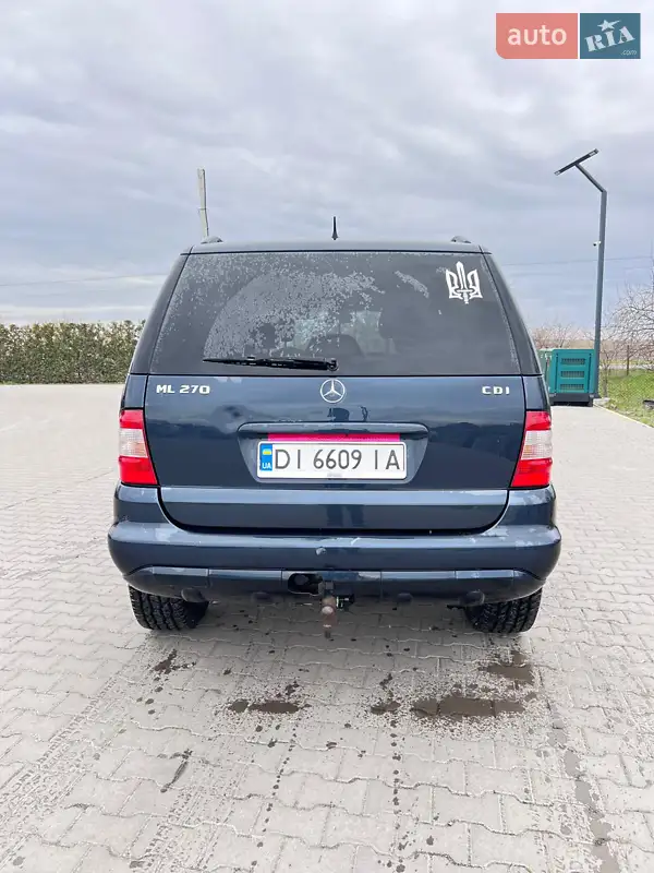 Mercedes-Benz M-Class 2004