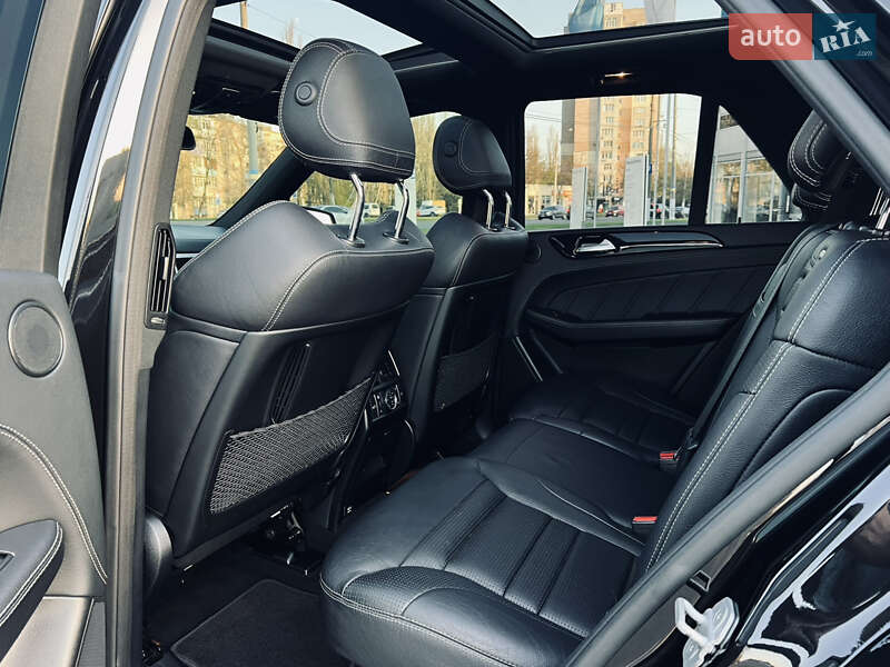 Внедорожник / Кроссовер Mercedes-Benz M-Class 2015 в Одессе