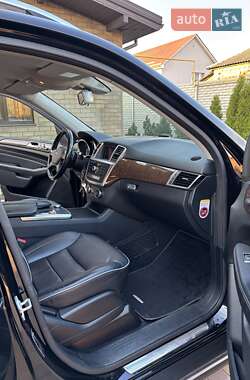 Позашляховик / Кросовер Mercedes-Benz M-Class 2012 в 