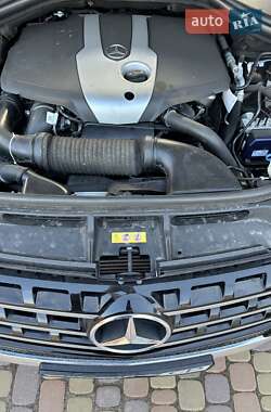 Позашляховик / Кросовер Mercedes-Benz M-Class 2012 в 