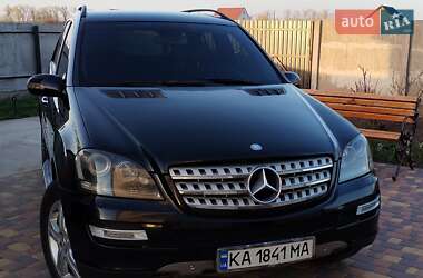 Позашляховик / Кросовер Mercedes-Benz M-Class 2005 в 