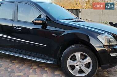 Позашляховик / Кросовер Mercedes-Benz M-Class 2005 в 