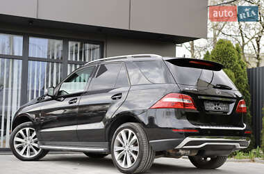 Внедорожник / Кроссовер Mercedes-Benz M-Class 2014 в 