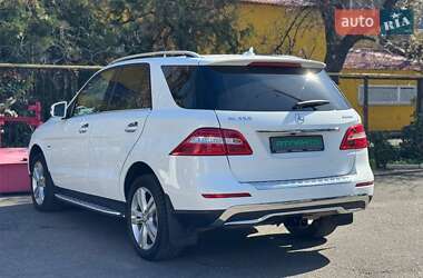 Позашляховик / Кросовер Mercedes-Benz M-Class 2014 в 