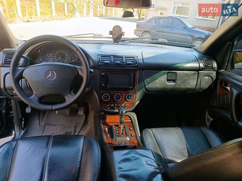 Внедорожник / Кроссовер Mercedes-Benz M-Class 2003 в Горишних Плавнях
