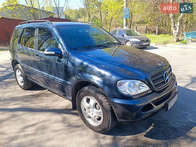 Внедорожник / Кроссовер Mercedes-Benz M-Class 2003 в Горишних Плавнях