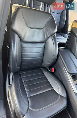 Внедорожник / Кроссовер Mercedes-Benz M-Class 2013 в 