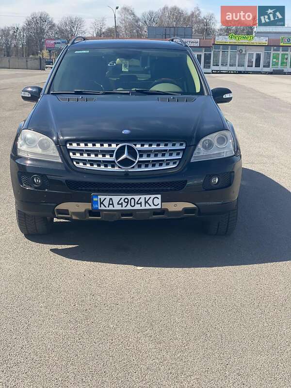 Mercedes-Benz M-Class 2008