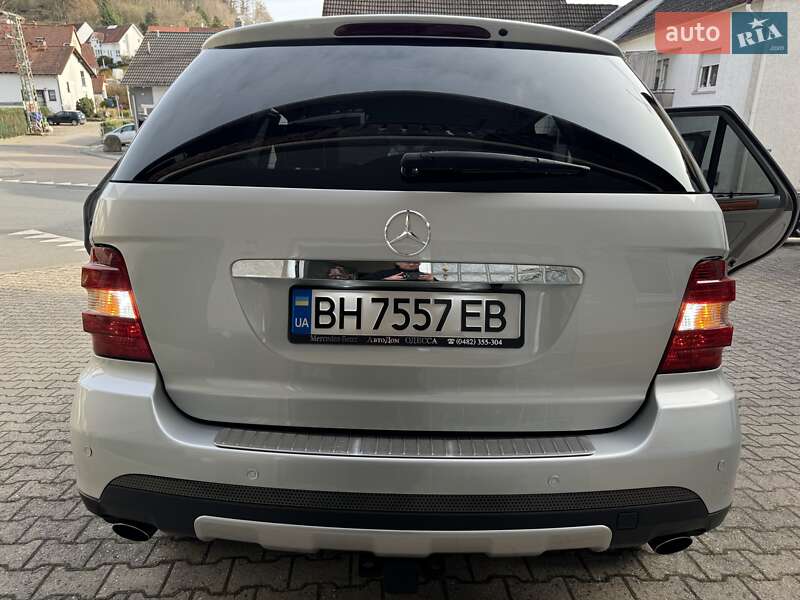 Внедорожник / Кроссовер Mercedes-Benz M-Class 2006 в Измаиле фото 5 Внедорожник / Кроссовер Mercedes-Benz M-Class 2006 в Измаиле