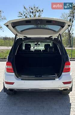 Позашляховик / Кросовер Mercedes-Benz M-Class 2009 в 
