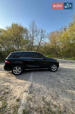 Внедорожник / Кроссовер Mercedes-Benz M-Class 2012 в 