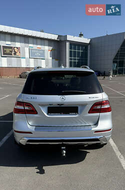 Позашляховик / Кросовер Mercedes-Benz M-Class 2013 в 