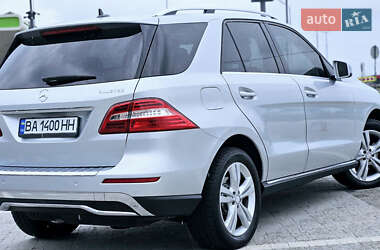 Внедорожник / Кроссовер Mercedes-Benz M-Class 2013 в 