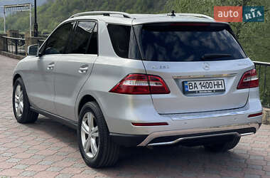 Внедорожник / Кроссовер Mercedes-Benz M-Class 2013 в 