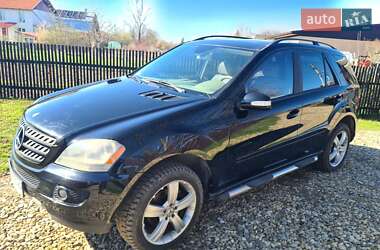 Внедорожник / Кроссовер Mercedes-Benz M-Class 2005 в 