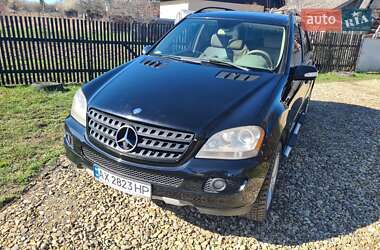 Внедорожник / Кроссовер Mercedes-Benz M-Class 2005 в 