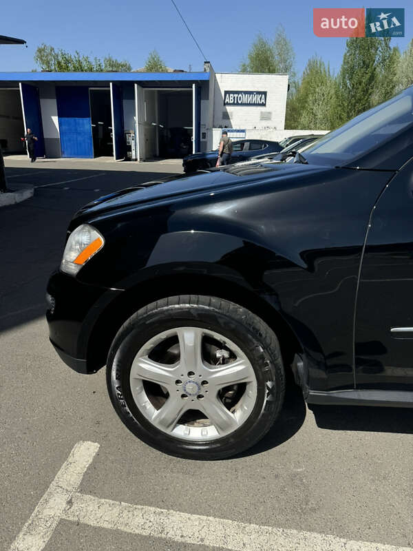 Внедорожник / Кроссовер Mercedes-Benz M-Class 2008 в Киеве