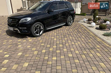 Внедорожник / Кроссовер Mercedes-Benz M-Class 2013 в 