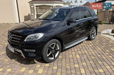Внедорожник / Кроссовер Mercedes-Benz M-Class 2013 в 