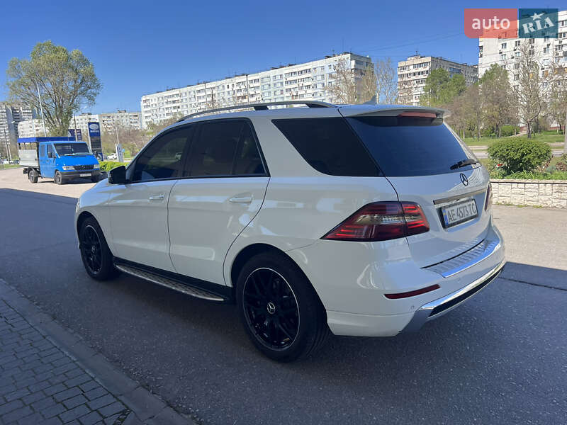 Внедорожник / Кроссовер Mercedes-Benz M-Class 2012 в Запорожье