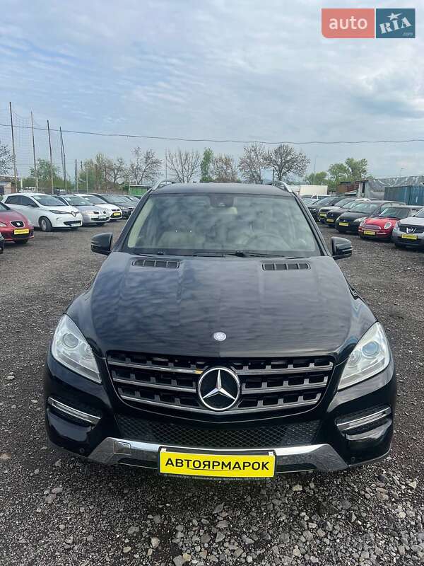 Внедорожник / Кроссовер Mercedes-Benz M-Class 2012 в Ужгороде
