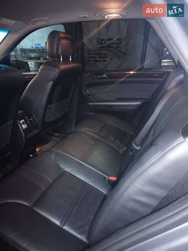 Внедорожник / Кроссовер Mercedes-Benz M-Class 2011 в Днепре