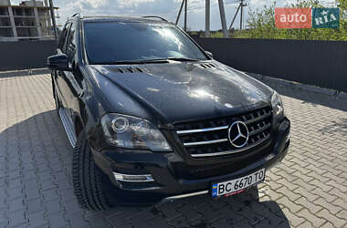 Внедорожник / Кроссовер Mercedes-Benz M-Class 2011 в 