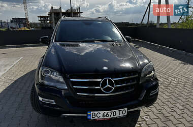 Внедорожник / Кроссовер Mercedes-Benz M-Class 2011 в 