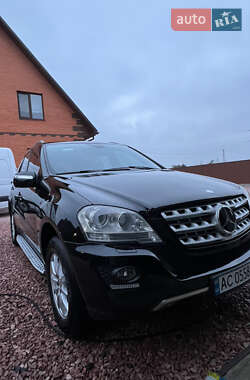 Внедорожник / Кроссовер Mercedes-Benz M-Class 2009 в 