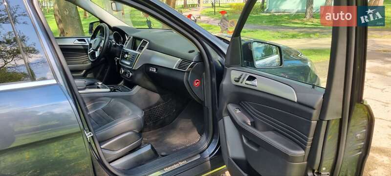 Внедорожник / Кроссовер Mercedes-Benz M-Class 2013 в Ирпене