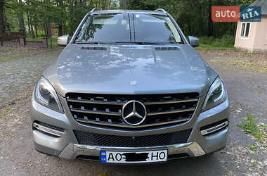 Внедорожник / Кроссовер Mercedes-Benz M-Class 2013 в 