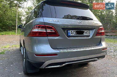 Внедорожник / Кроссовер Mercedes-Benz M-Class 2013 в 