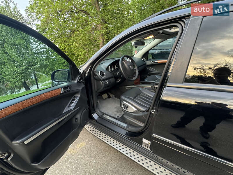 Внедорожник / Кроссовер Mercedes-Benz M-Class 2008 в Киеве