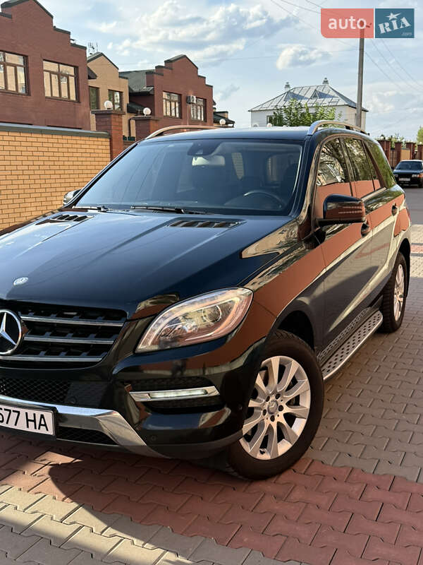 Внедорожник / Кроссовер Mercedes-Benz M-Class 2013 в Белой Церкви