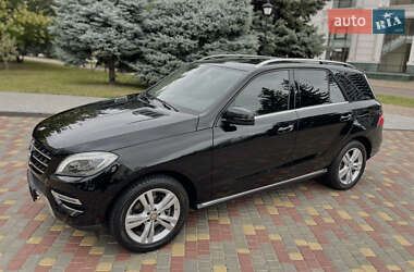 Внедорожник / Кроссовер Mercedes-Benz M-Class 2015 в 