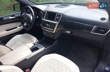 Позашляховик / Кросовер Mercedes-Benz M-Class 2015 в 