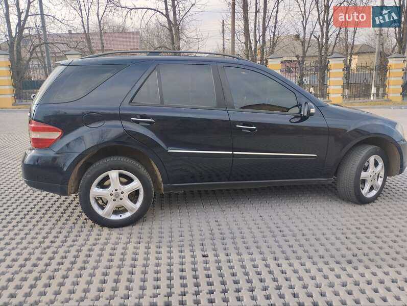 Внедорожник / Кроссовер Mercedes-Benz M-Class 2006 в Тульчине