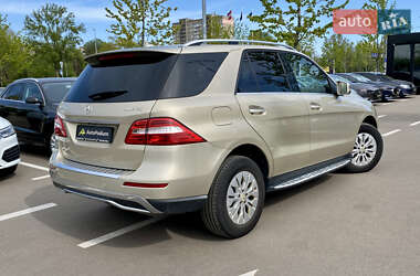 Внедорожник / Кроссовер Mercedes-Benz M-Class 2013 в 