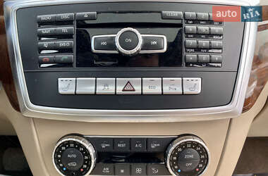 Внедорожник / Кроссовер Mercedes-Benz M-Class 2013 в 