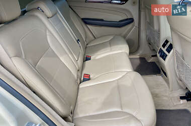 Внедорожник / Кроссовер Mercedes-Benz M-Class 2013 в 