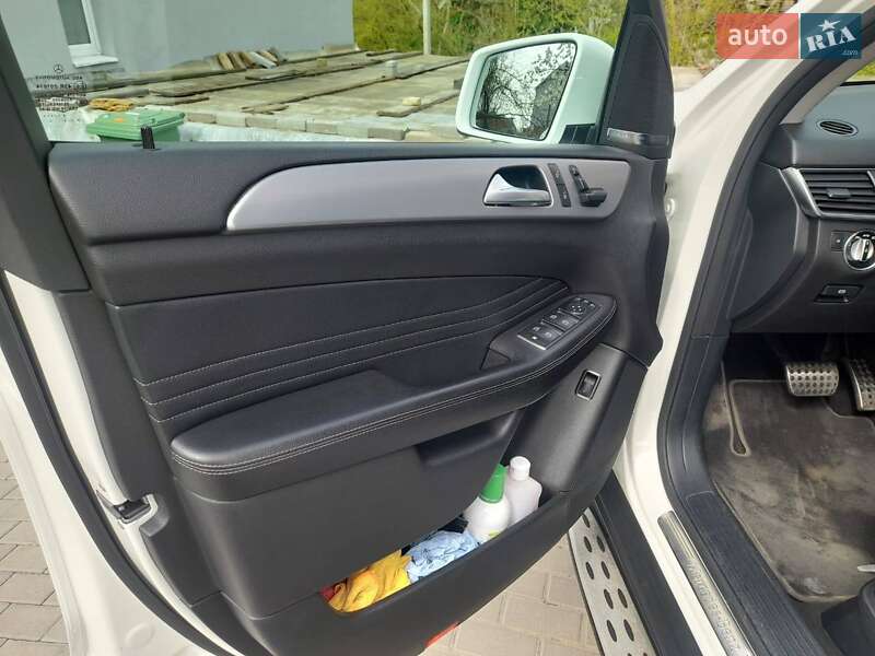 Внедорожник / Кроссовер Mercedes-Benz M-Class 2013 в Луцке