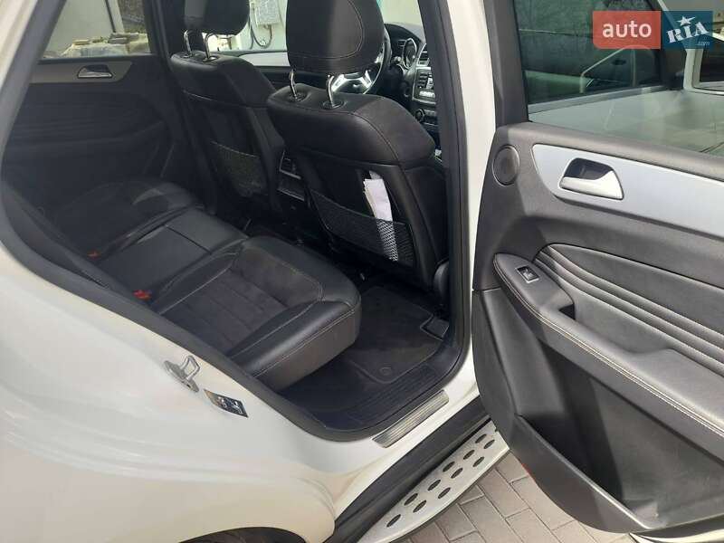 Внедорожник / Кроссовер Mercedes-Benz M-Class 2013 в Луцке