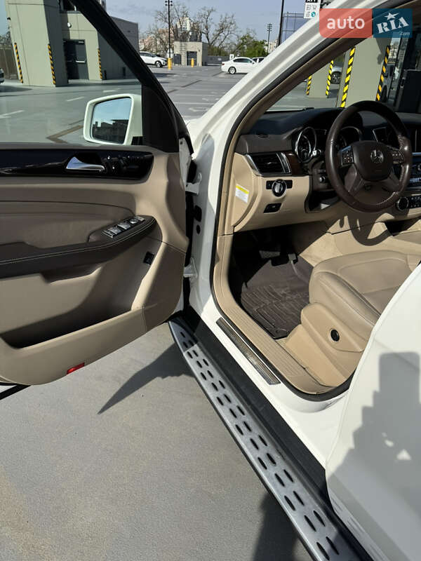 Внедорожник / Кроссовер Mercedes-Benz M-Class 2012 в Киеве фото 3 Внедорожник / Кроссовер Mercedes-Benz M-Class 2012 в Киеве