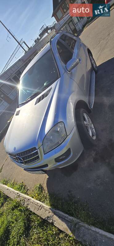 Внедорожник / Кроссовер Mercedes-Benz M-Class 2007 в Подольске фото 8 Внедорожник / Кроссовер Mercedes-Benz M-Class 2007 в Подольске