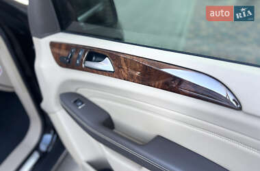 Внедорожник / Кроссовер Mercedes-Benz M-Class 2012 в 