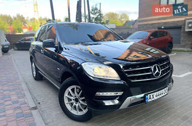 Внедорожник / Кроссовер Mercedes-Benz M-Class 2012 в 