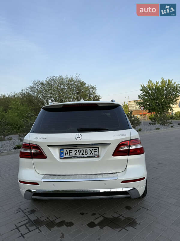 Внедорожник / Кроссовер Mercedes-Benz M-Class 2013 в Днепре