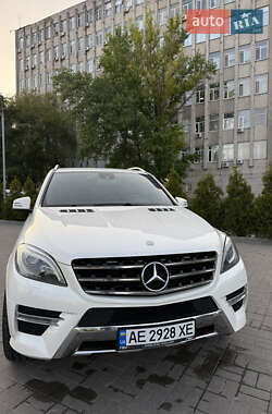 Внедорожник / Кроссовер Mercedes-Benz M-Class 2013 в 