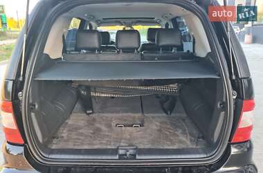 Позашляховик / Кросовер Mercedes-Benz M-Class 2004 в 